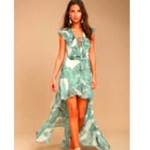 Lulu's High Low Maxi Dress Small Green Ruffles New With Tags Deep V